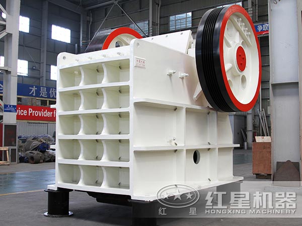 HD德版顎式破碎機展示圖 HD德版顎式破碎機展示圖