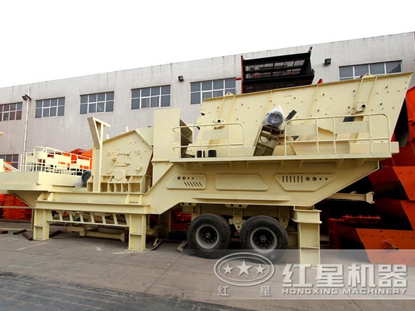 車載移動(dòng)反擊式碎石機(jī) 車載移動(dòng)反擊式碎石機(jī)