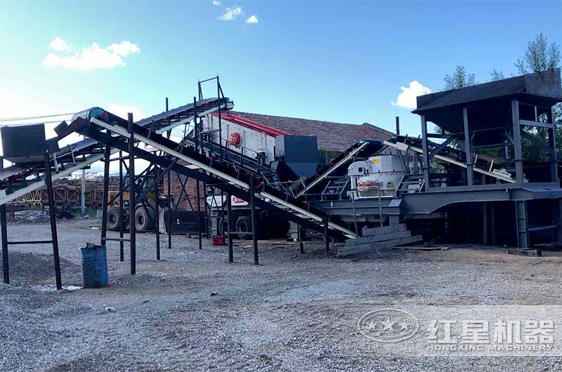 移動式石子制砂生產(chǎn)線現(xiàn)場 移動式石子制砂生產(chǎn)線現(xiàn)場