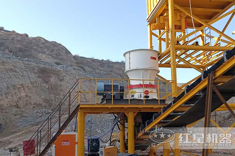 單缸圓錐破碎機現場