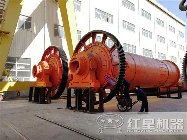 時產(chǎn)100噸球磨機價格