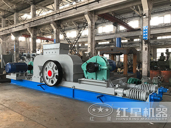 對輥式破碎機生產車間