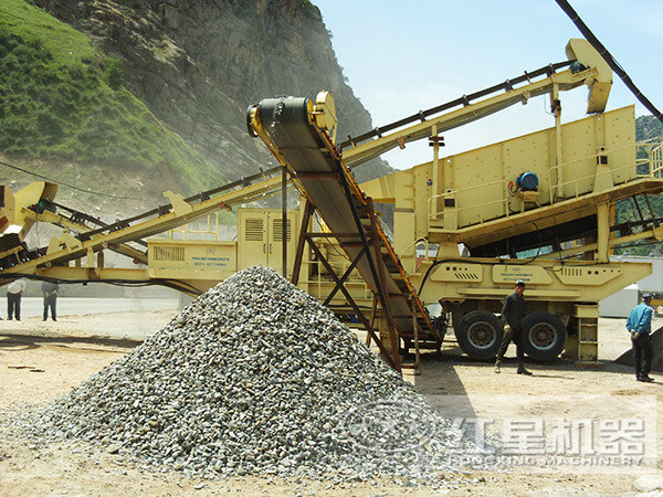 車載流動石頭碎石機生產(chǎn)現(xiàn)場 車載流動石頭碎石機生產(chǎn)現(xiàn)場