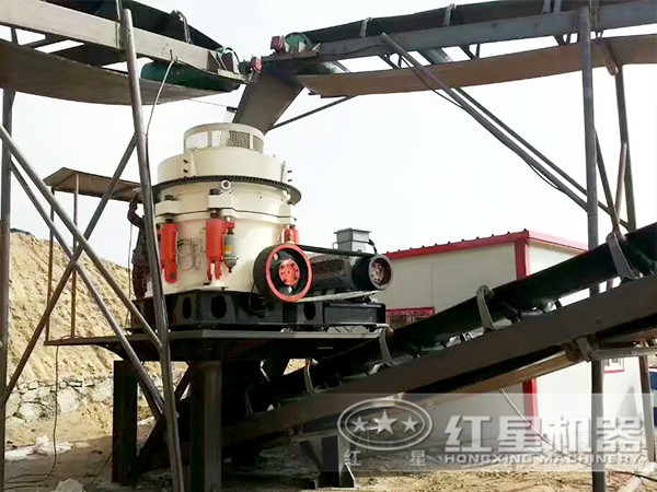 2200花崗巖圓錐破碎機應用現場