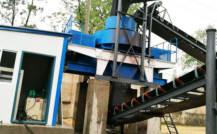 粘土制砂機作業(yè)現(xiàn)場 粘土制砂機作業(yè)現(xiàn)場