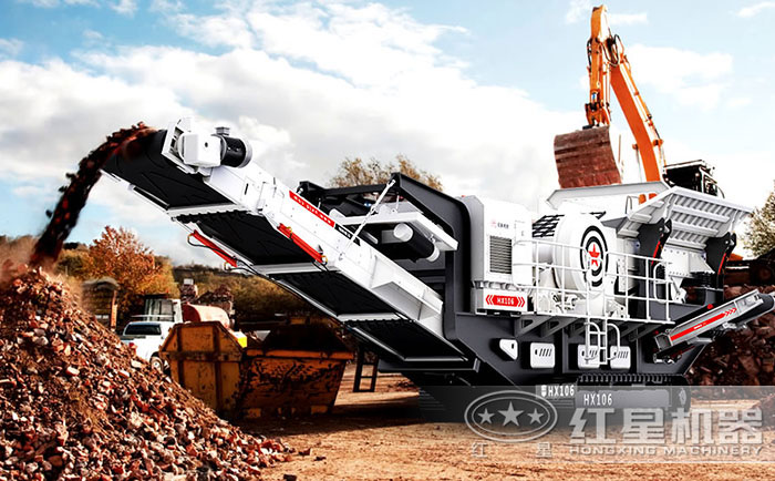 履帶顎式移動破碎站建筑垃圾處理現場