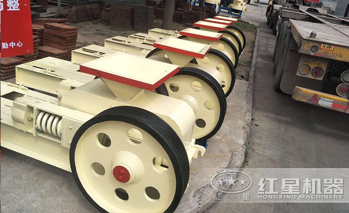 時產20噸對輥制沙機