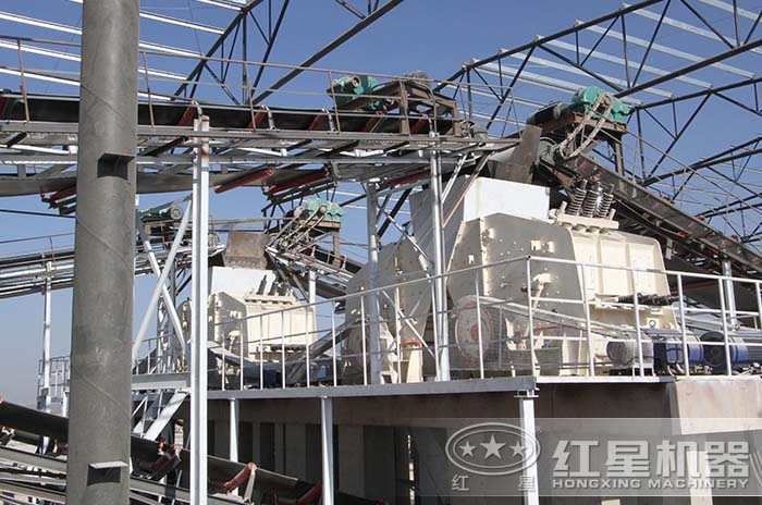 河北沙河大型砂石場作業現場 河北沙河大型砂石場作業現場