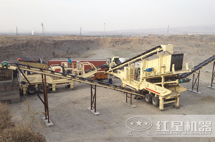 簡單移動式花崗巖破碎工藝現場 簡單移動式花崗巖破碎工藝現場