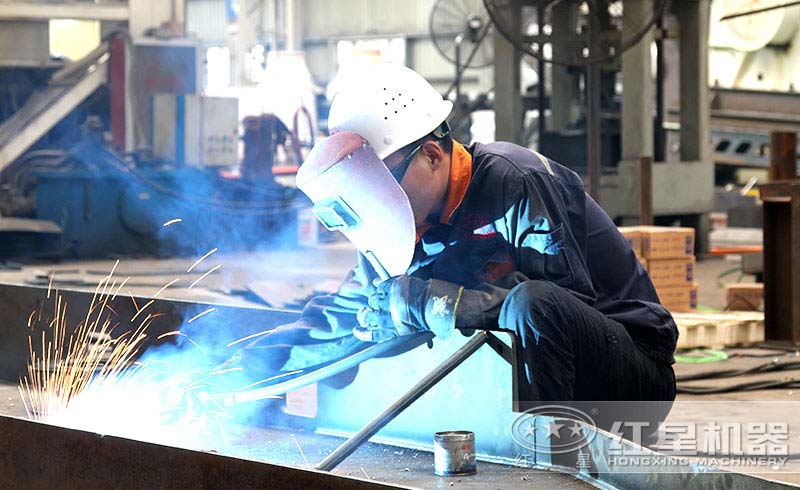 紅星機器專業制砂機生產廠家