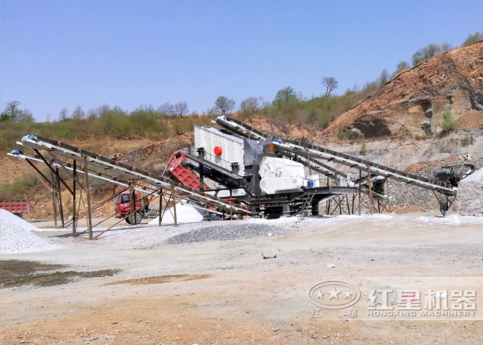紅星移動式石頭破碎機生產(chǎn)現(xiàn)場 紅星移動式石頭破碎機生產(chǎn)現(xiàn)場