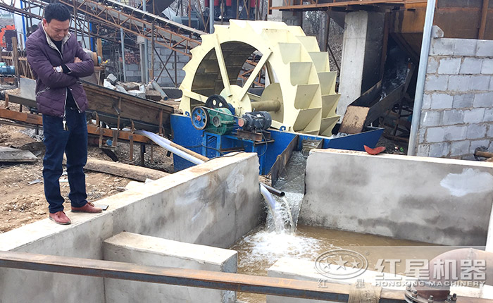 輪式洗砂機(jī)作業(yè)現(xiàn)場