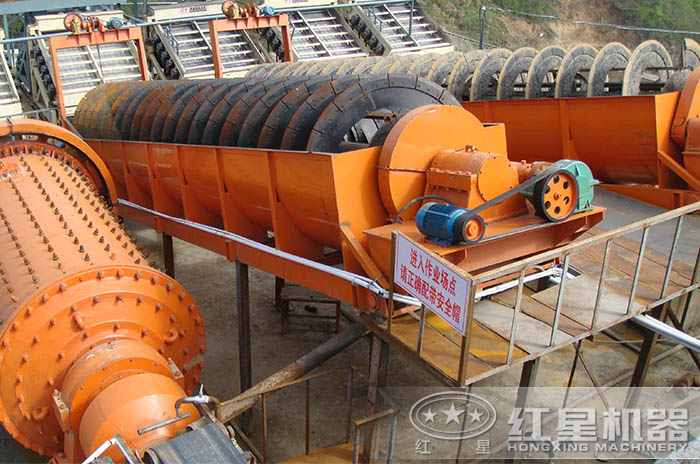 螺旋式洗砂機(jī)作業(yè)現(xiàn)場