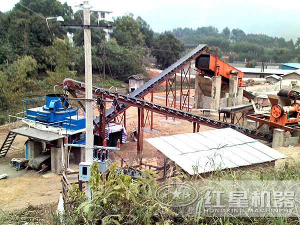 制砂生產(chǎn)現(xiàn)場 制砂生產(chǎn)現(xiàn)場