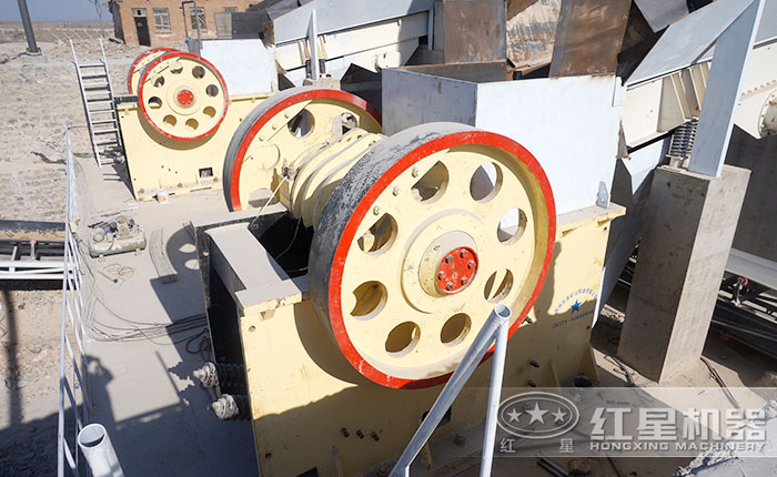 紅星PE-1200×1500顎破機作業(yè)現場 紅星PE-1200×1500顎破機作業(yè)現場
