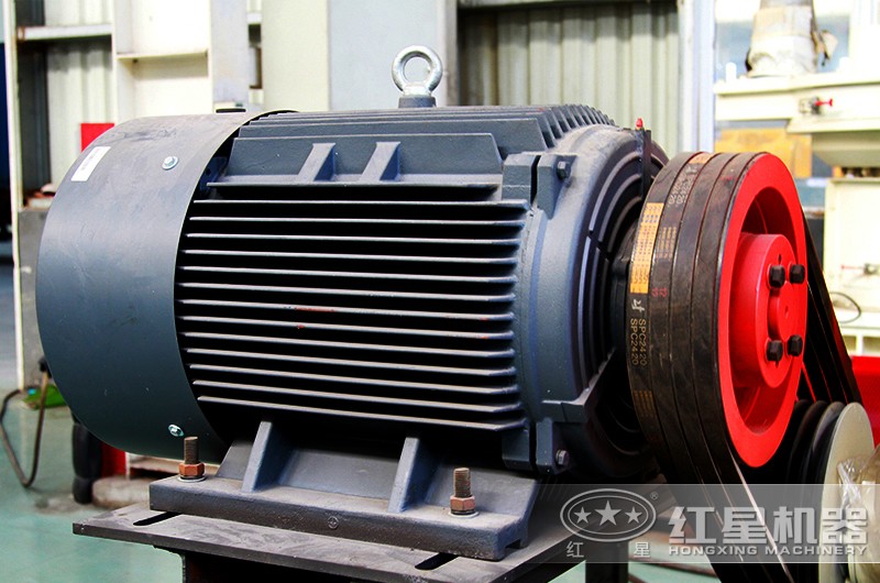 高能低耗的先進發(fā)電機設備展示