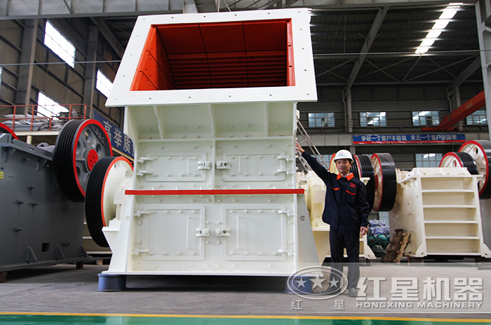 PCZ重錘式破碎機設備展示 PCZ重錘式破碎機設備展示