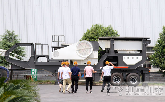 用戶來廠參觀試機