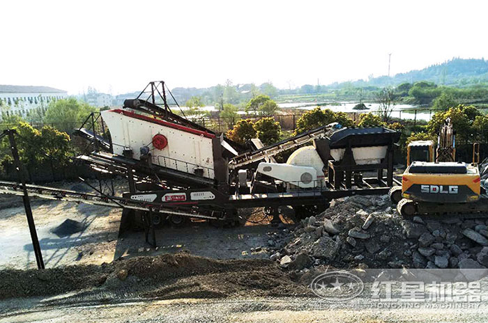可單機(jī)作業(yè)移動(dòng)破碎機(jī)