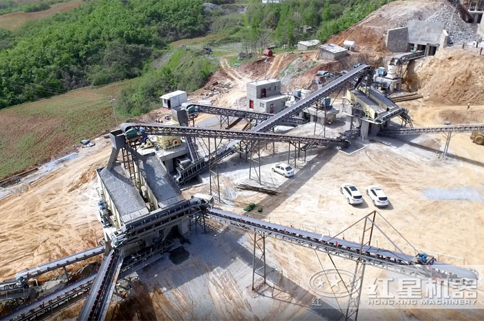 花崗巖制砂機(jī)加工現(xiàn)場