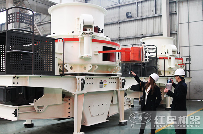 客戶到紅星機器車間考察設備 客戶到紅星機器車間考察設備