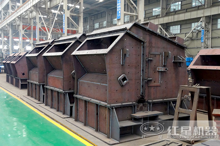 反擊式礦山破碎機(jī)鑄造車間 反擊式礦山破碎機(jī)鑄造車間