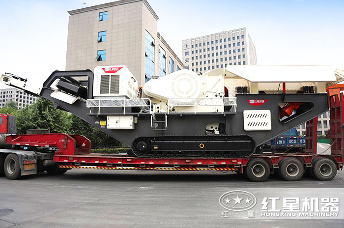 紅星機器小型建筑垃圾破碎機發(fā)貨現場