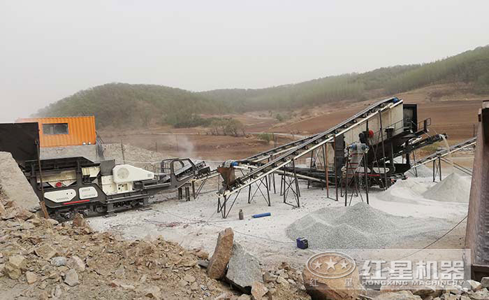 二合一移動破石機作業現場 二合一移動破石機作業現場