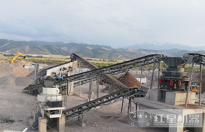 中型砂石企業(yè)加工現(xiàn)場(chǎng)展示 中型砂石企業(yè)加工現(xiàn)場(chǎng)展示