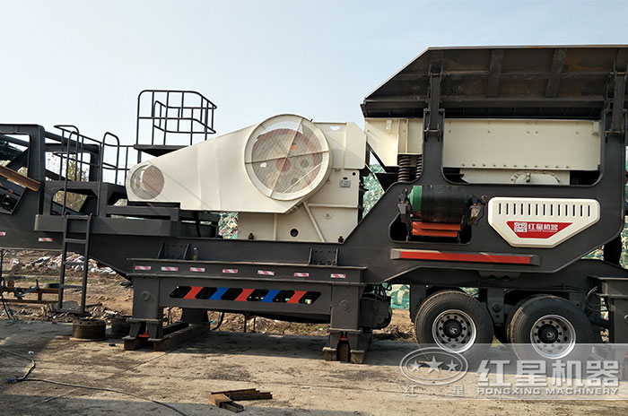 顎破移動(dòng)破碎機(jī)廊坊客戶搭建現(xiàn)場(chǎng) 顎破移動(dòng)破碎機(jī)廊坊客戶搭建現(xiàn)場(chǎng)