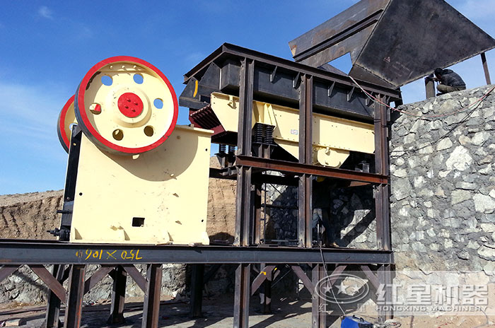 顎破石子機作業現場 顎破石子機作業現場