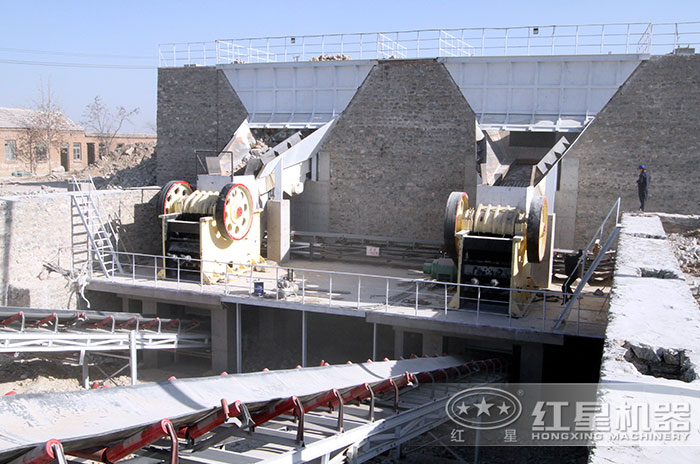 顎式破碎機施工現場 顎式破碎機施工現場