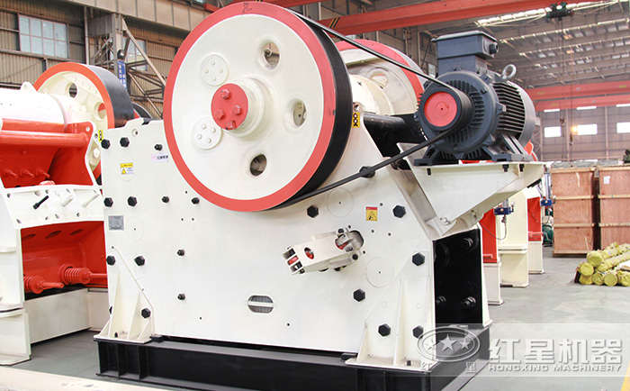 新型顎式破碎機設備展示 新型顎式破碎機設備展示