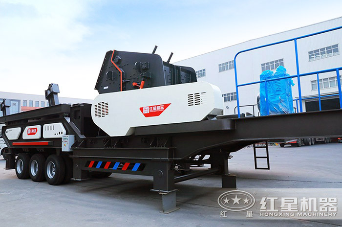 新版移動反擊式碎石機 新版移動反擊式碎石機