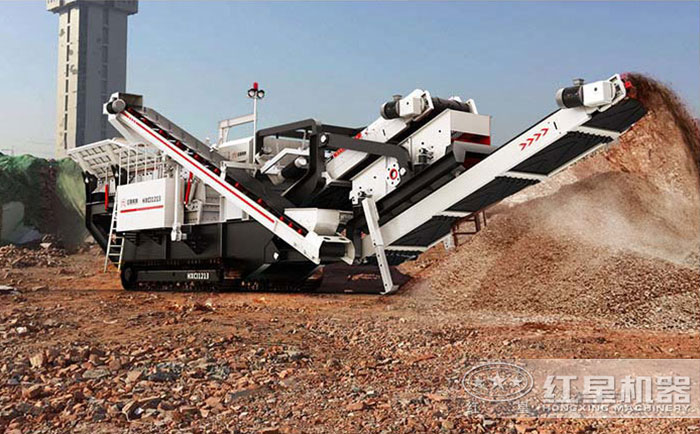 移動破碎機破碎加工建筑廢料現場