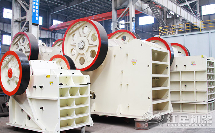 鄂破機專業生產車間