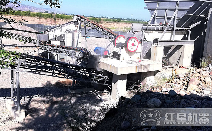 鄂破機加工現場