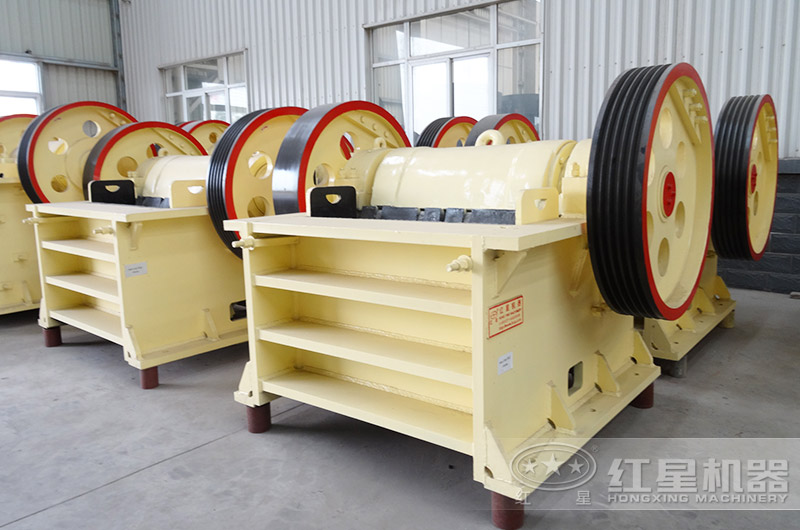 顎式細(xì)破機(jī)產(chǎn)品展示 顎式細(xì)破機(jī)產(chǎn)品展示