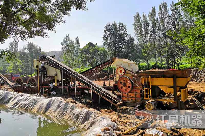 液壓開箱制砂機加工現場