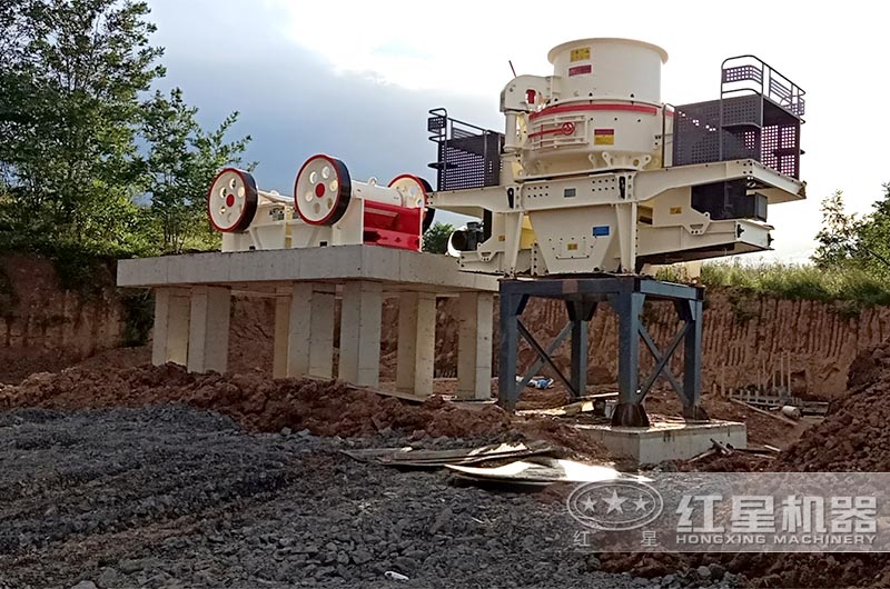 龍巖小型石料粉碎機生產線現場二 龍巖小型石料粉碎機生產線現場二