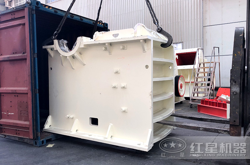 69顎式破碎機發貨 69顎式破碎機發貨