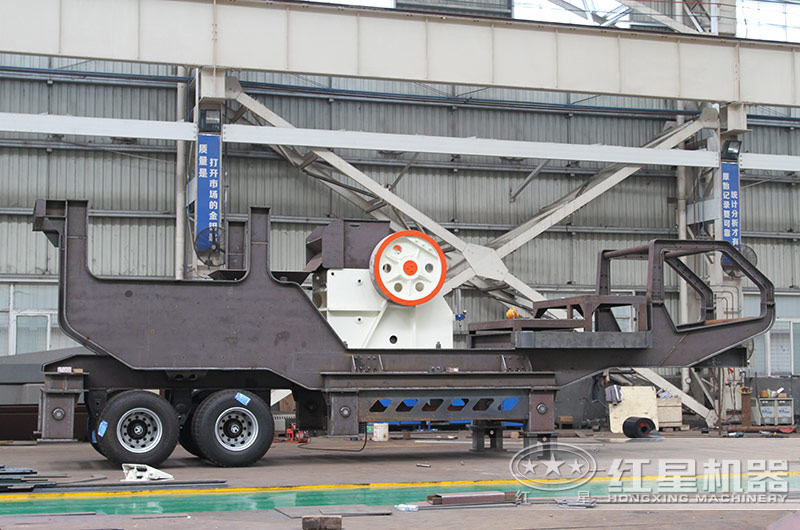 顎式移動破碎機車間安裝現場