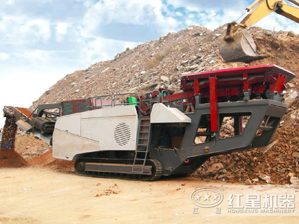 移動(dòng)煤矸石粉碎機(jī)生產(chǎn)現(xiàn)場(chǎng) 移動(dòng)煤矸石粉碎機(jī)生產(chǎn)現(xiàn)場(chǎng)