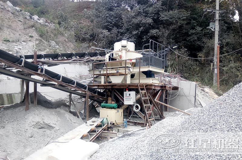 石英石制砂機設備生產現場