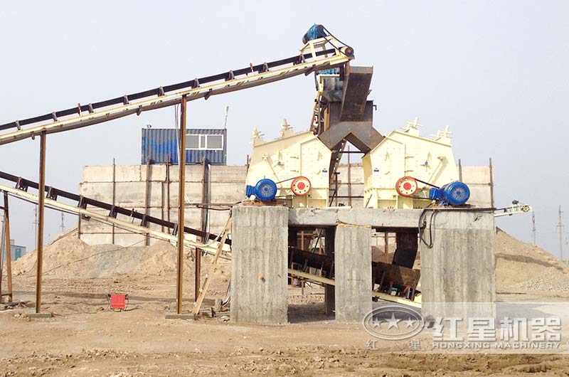 1210反擊式破碎機作業現場